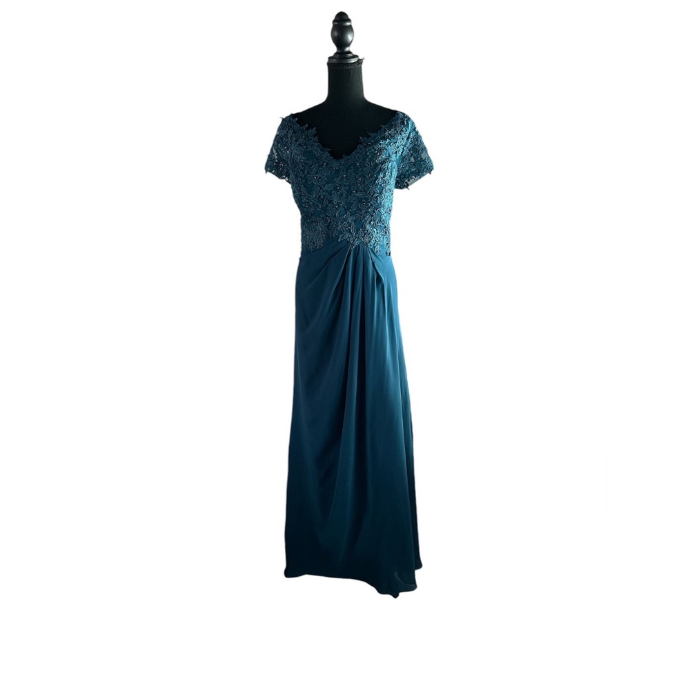 Turquoises green dress